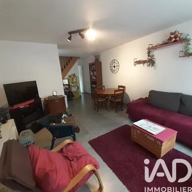 Duplex in Ully-Saint-Georges (60730)