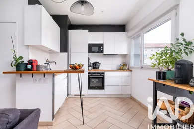 Apartment in Villeurbanne (69100)