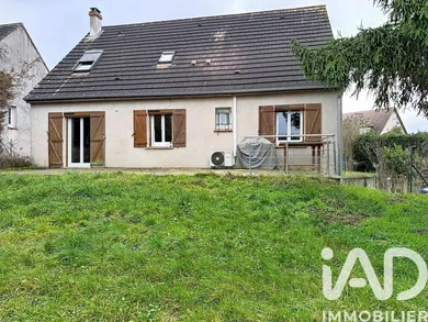 Detached house in Faverolles (28210)