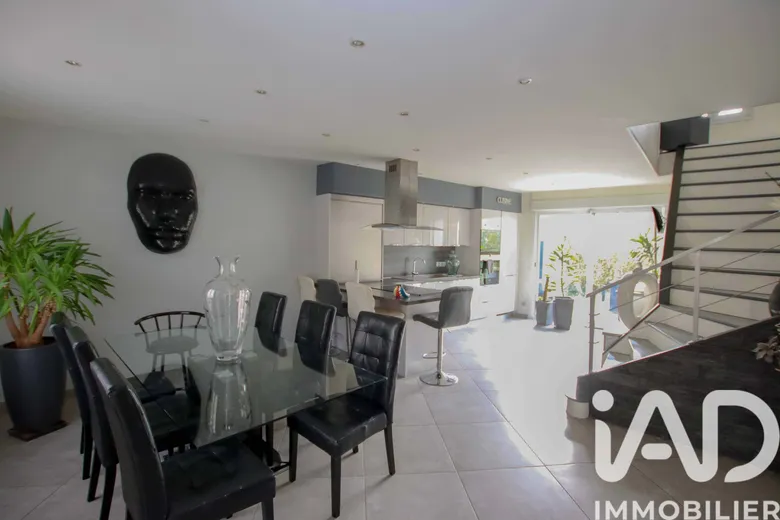 Maison 5 pièces 126 m² · à Sarry · 126 m² · 246 500 €