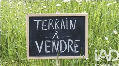 Terrain à bâtir à Vaux-le-Pénil (77000)