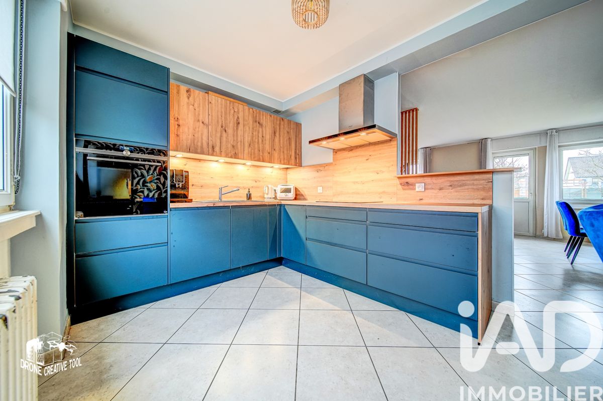 appartement à Bousse