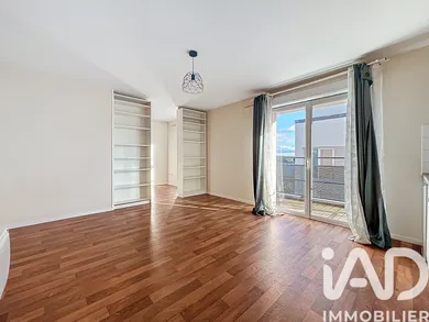 Apartment in Rennes (35700)
