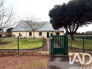 Architectural house in Allonnes (49650)