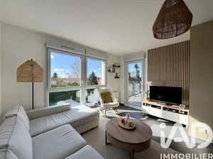 Apartment in Ambérieux-en-Dombes (01330)