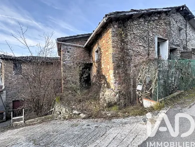 Grange à La Bollène-Vésubie (06450)