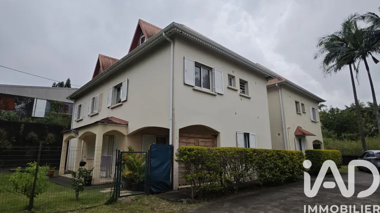 Immeuble 3 pièces 420 m² · à Le Tampon · 420 m² · 610 000 €