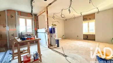 Apartment in Saint-Yan (71600)