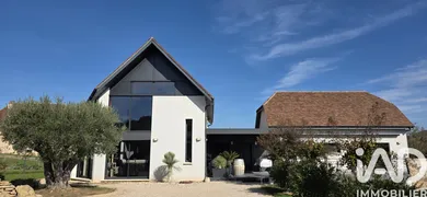 Architectural house in Saint-Jean-Lespinasse (46400)