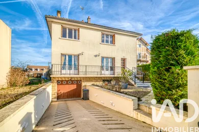 Maison traditionnelle à TRILPORT (77470)