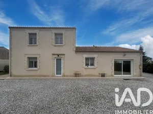 Maison à Anais (16560)