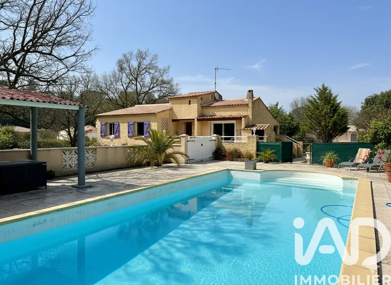 Maison 5 pièces 102 m² · à Saint-Maximin-la-Sainte-Baume · 102 m² · 435 000 €