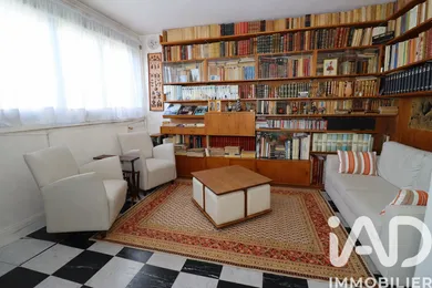 Apartment in Issy-les-Moulineaux (92130)