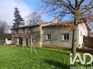 Maison de campagne à La Ferrière-Airoux (86160)