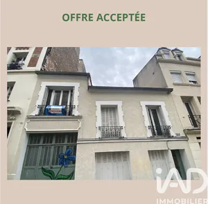 Apartment in Paris (75020)