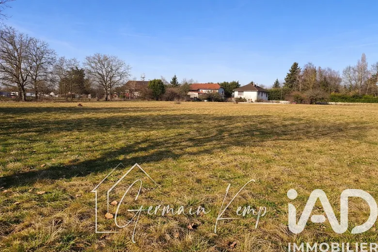 Terrain à bâtir à Les Abrets (38490) · à Les Abrets en Dauphiné · 315 000 €