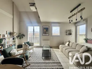 Duplex in Moissy-Cramayel (77550)