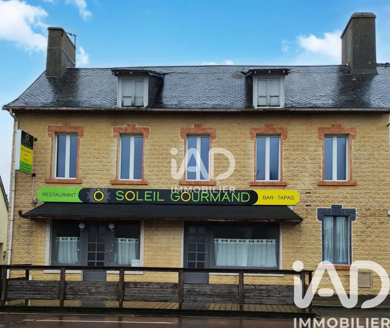 Immeuble 162 m² · à Saint-Jean-de-Daye · 161,7 m² · 157 000 €