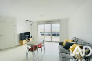 Apartment in Hyères (83400)
