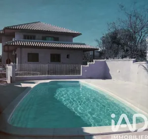 Apartment in Caves (11510)