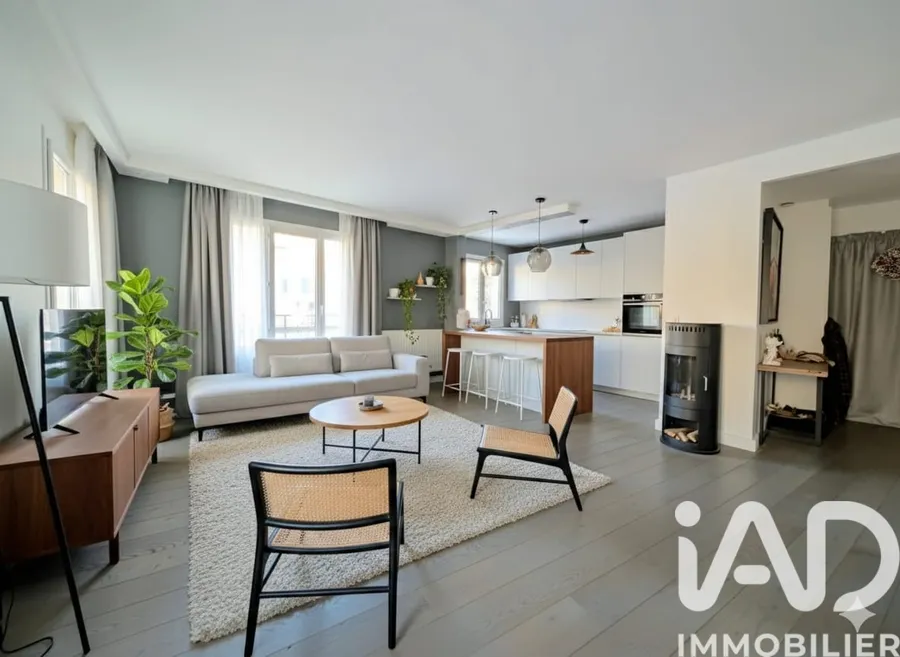 104 biens immobiliers à Versailles (78000) - iad