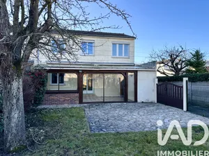 House in Sainte-Geneviève-des-Bois (91700)