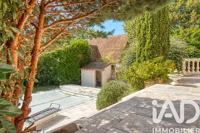 Mansion in Villennes-sur-Seine (78670)