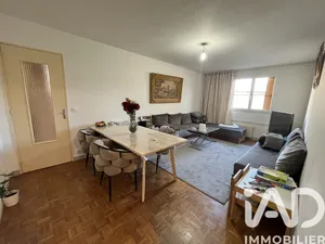 Apartment in Les Pavillons-sous-Bois (93320)