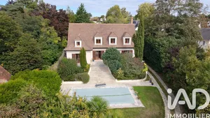 Mansion in Villennes-sur-Seine (78670)
