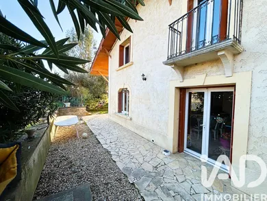 Maison de village à Saint-Nicolas-de-la-Grave (82210)