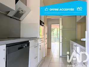 Apartment in Hyères (83400)