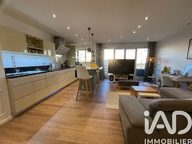 Apartment in Paris (75011)