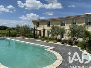 Immeuble à Saint-Louis-de-Montferrand (33440)