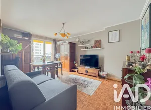 Apartment in Châtillon (92320)