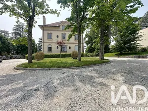 Apartment in Saint-Didier-au-Mont-d'Or (69370)