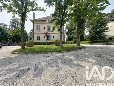 Apartment in Saint-Didier-au-Mont-d'Or (69370)