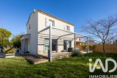 House in Fontvieille (13990)