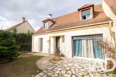 Maison à Issou (78440)