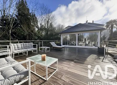 Mansion in Noisy-le-Grand (93160)