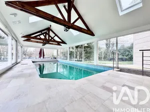 Mansion in Noisy-le-Grand (93160)