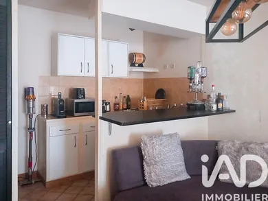 Apartment in Périgny (94520)