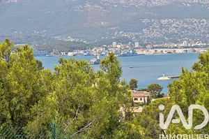 Apartment in Saint-Mandrier-sur-Mer (83430)