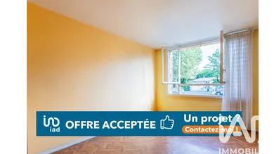 Apartment in Pessac (33600)