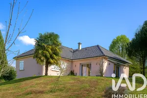 House in Saint-Mexant (19330)