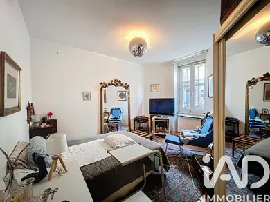 Apartment in Bordeaux (33000)