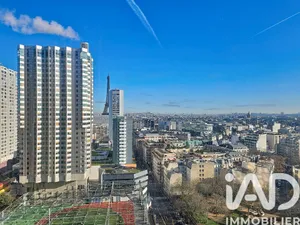 Apartment in Paris (75015)