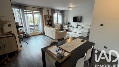 Apartment in Saint-Maur-des-Fossés (94210)