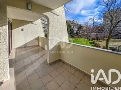 Apartment in Créteil (94000)