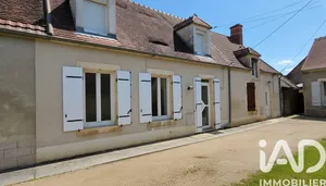 Townhouse in Saint-Amand-Montrond (18200)