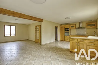 House in Labruyère (60140)